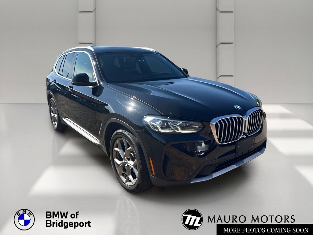 Used 2022 Black BMW xDrive30i image 1