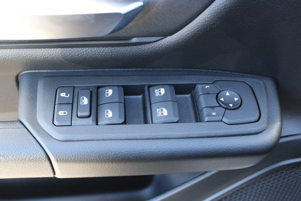2025 RAM 1500 Tradesman - Photo 10