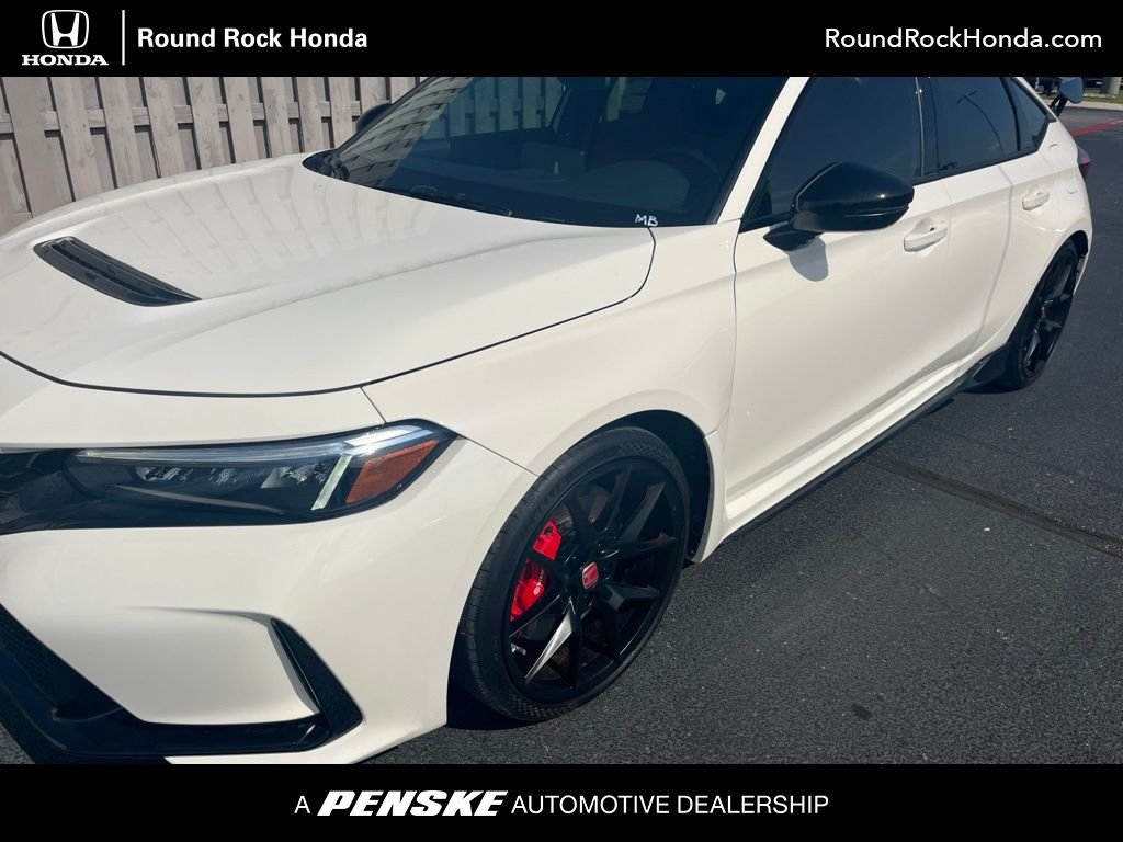 Certified Used 2024 Championship White Honda  image 1