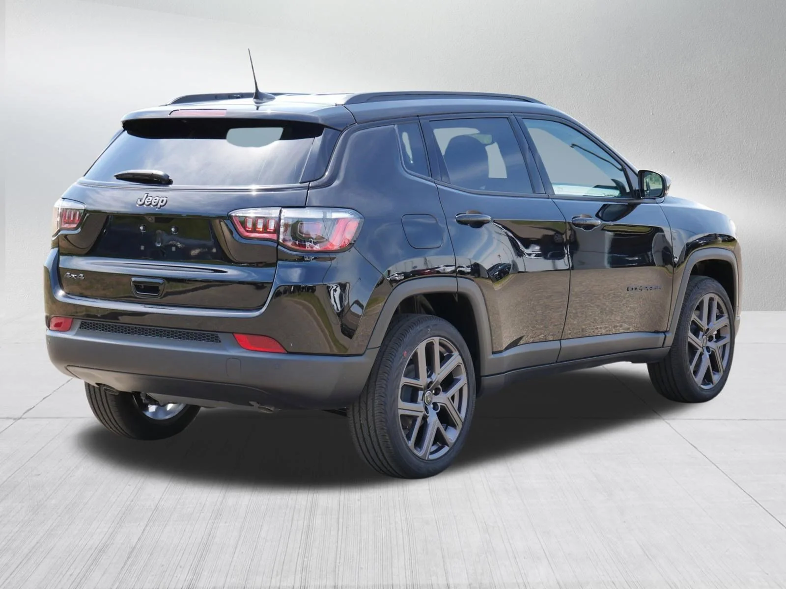 New 2026 Diamond Black Crystal Pearlcoat Jeep Limited Altitude image 2