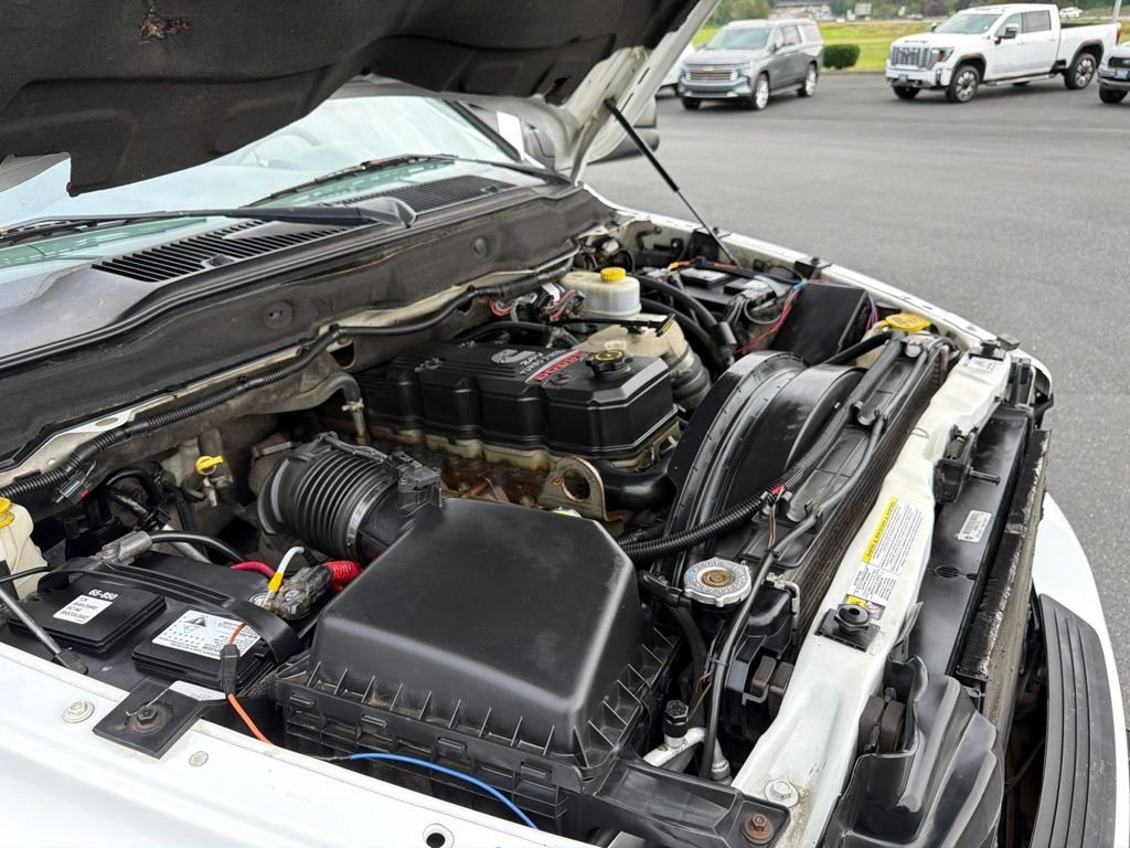 Used 2007 White Dodge SLT image 27