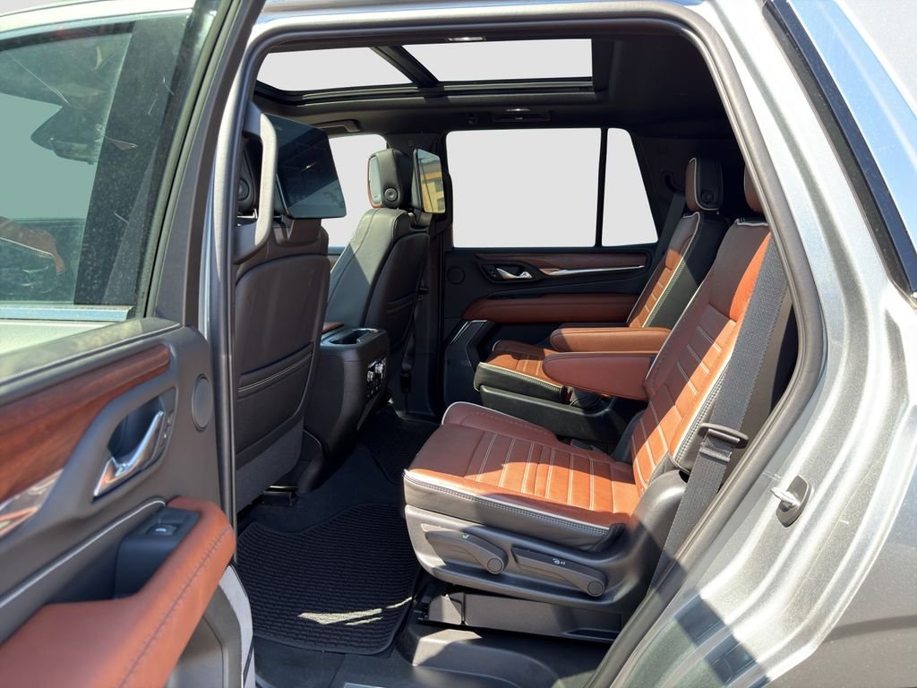 Used 2023 Silver GMC Denali Ultimate image 25