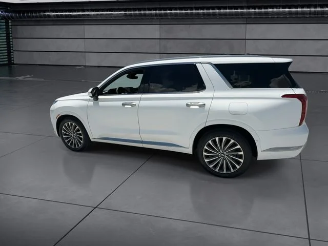 Used 2024 White Hyundai Calligraphy image 5