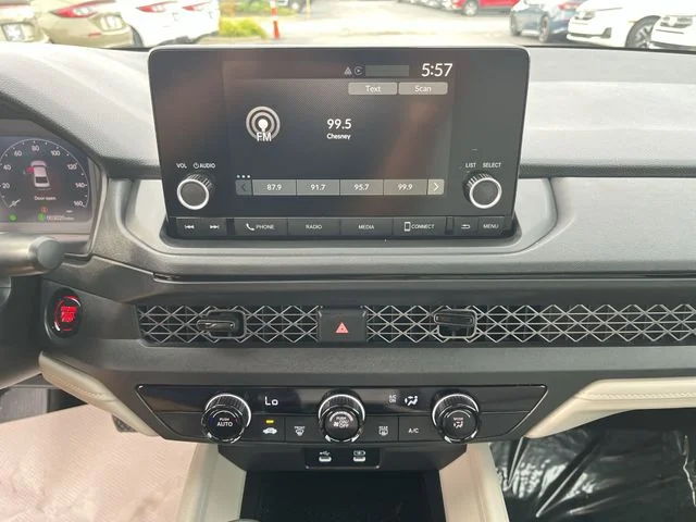 Used 2025  Honda LX image 14