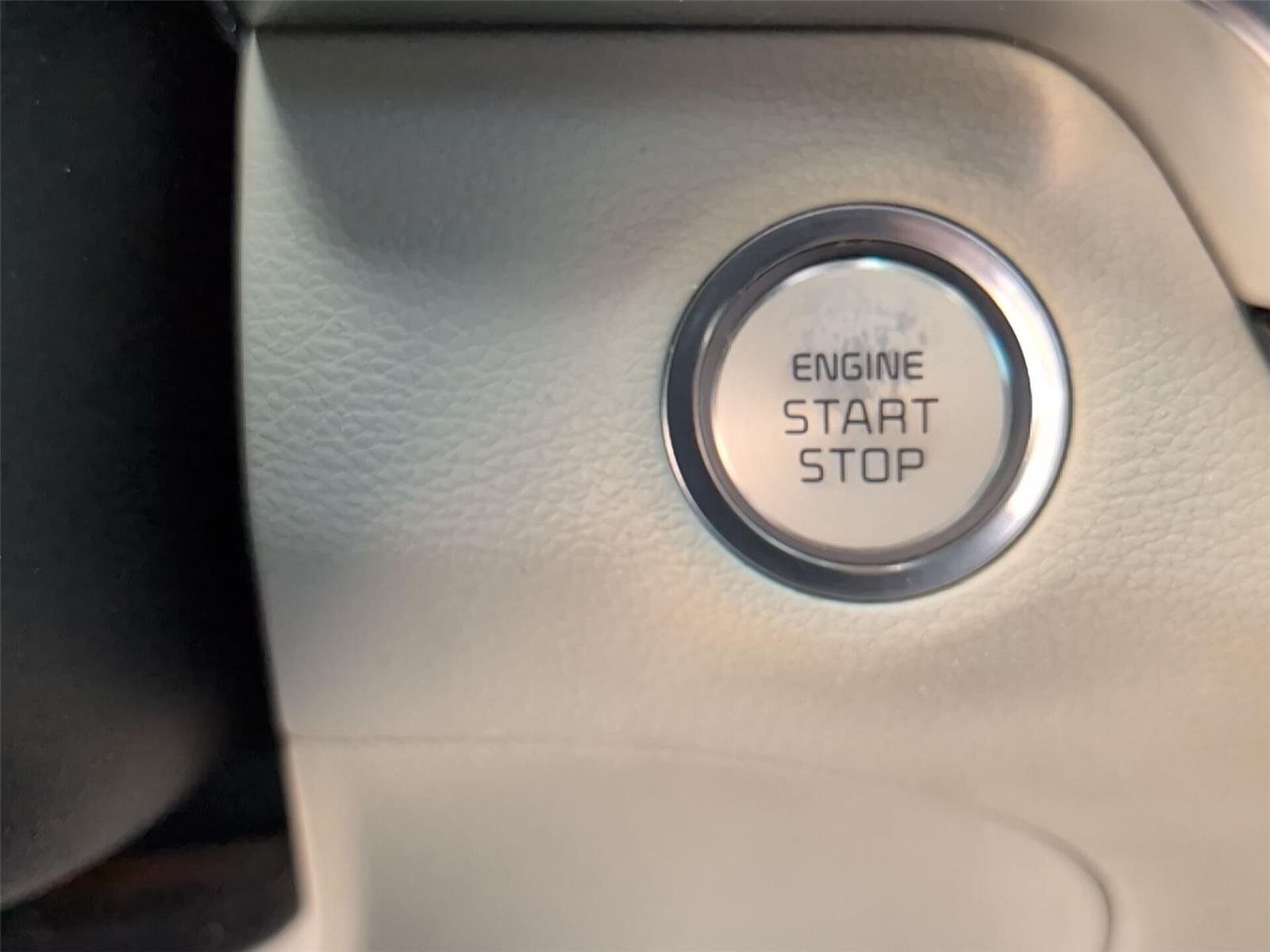 Used 2021 Ebony Black Kia EX image 33