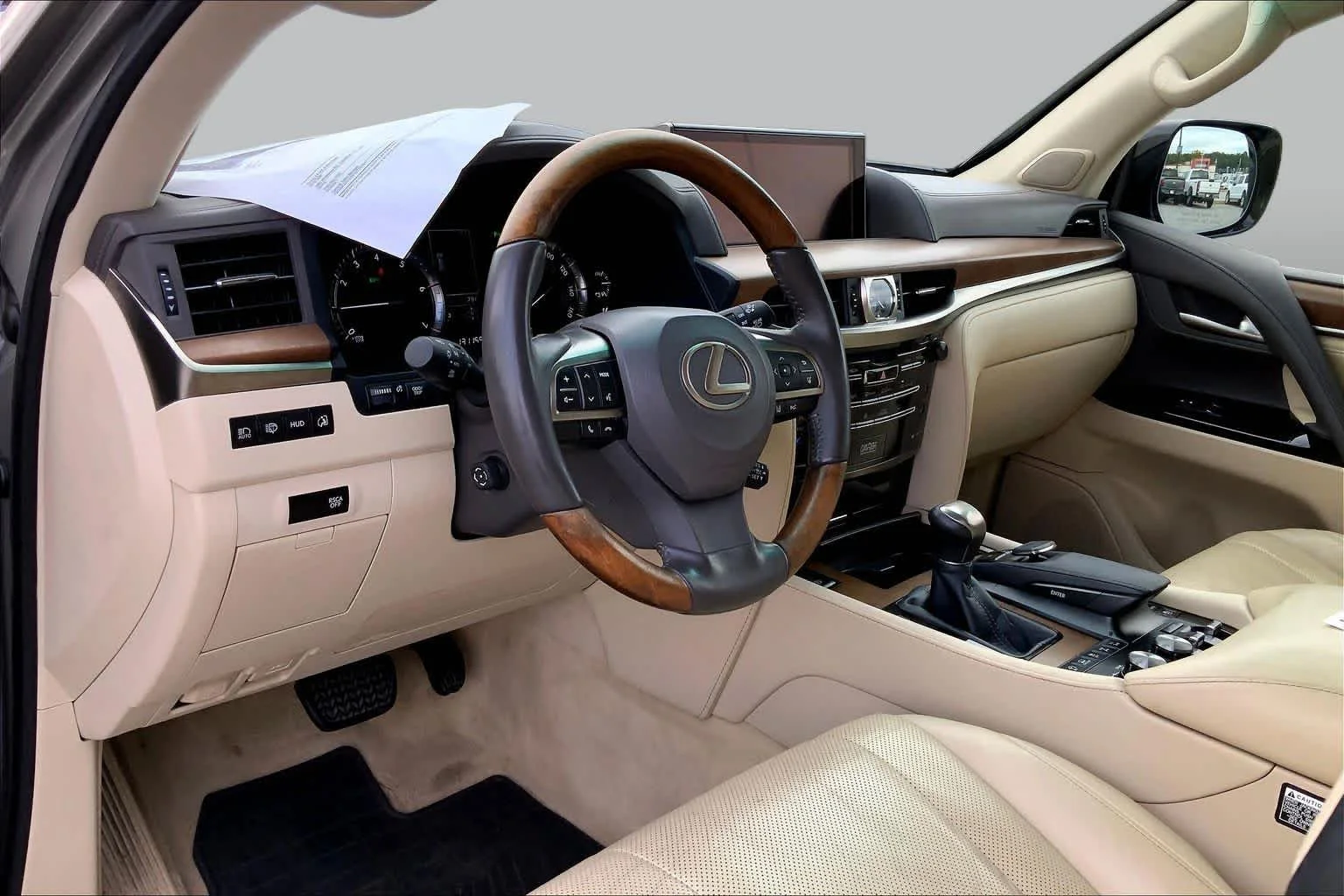 Used 2017 Atomic Silver Lexus  image 17