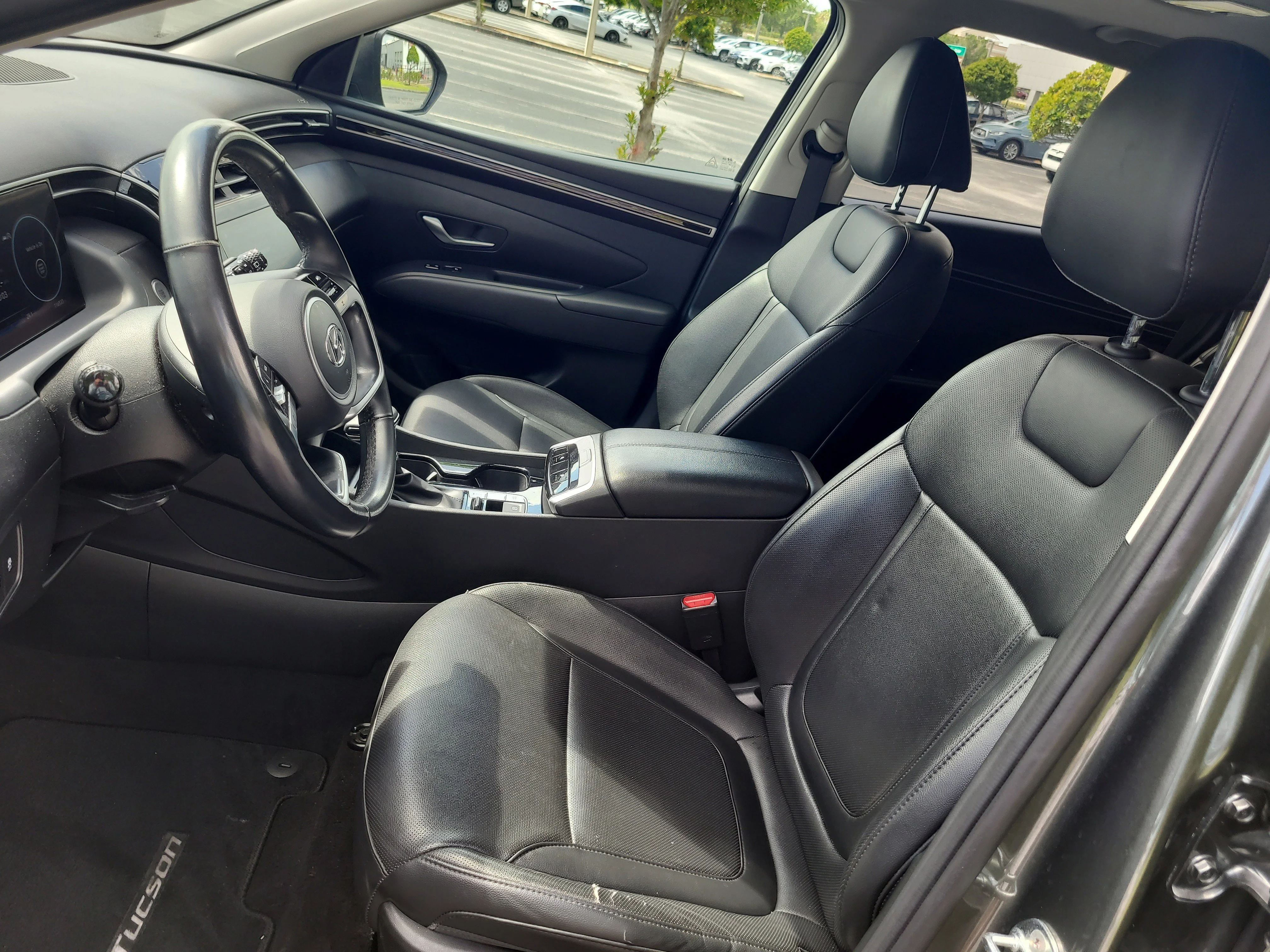 Used 2023 Amazon Gray Hyundai SEL image 21