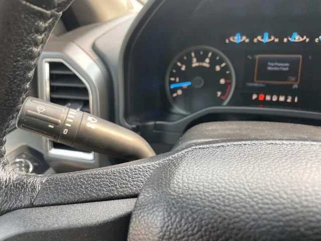 Used 2015 Silver Ford XLT image 39
