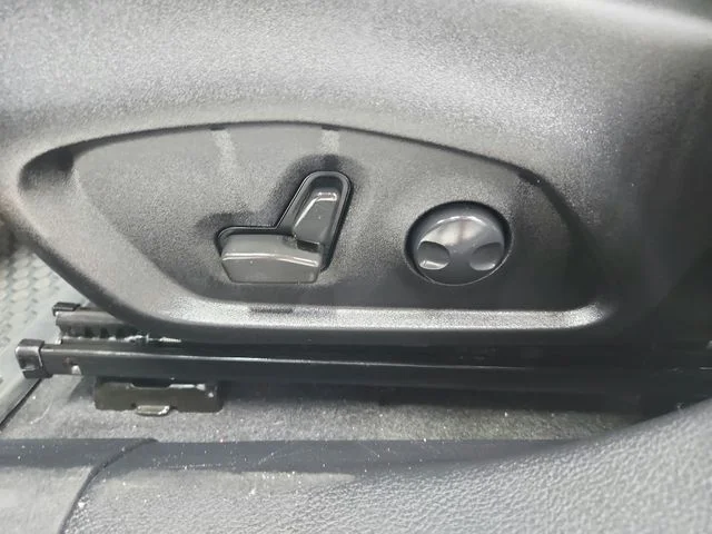 Used 2022 White Jeep Trailhawk image 20