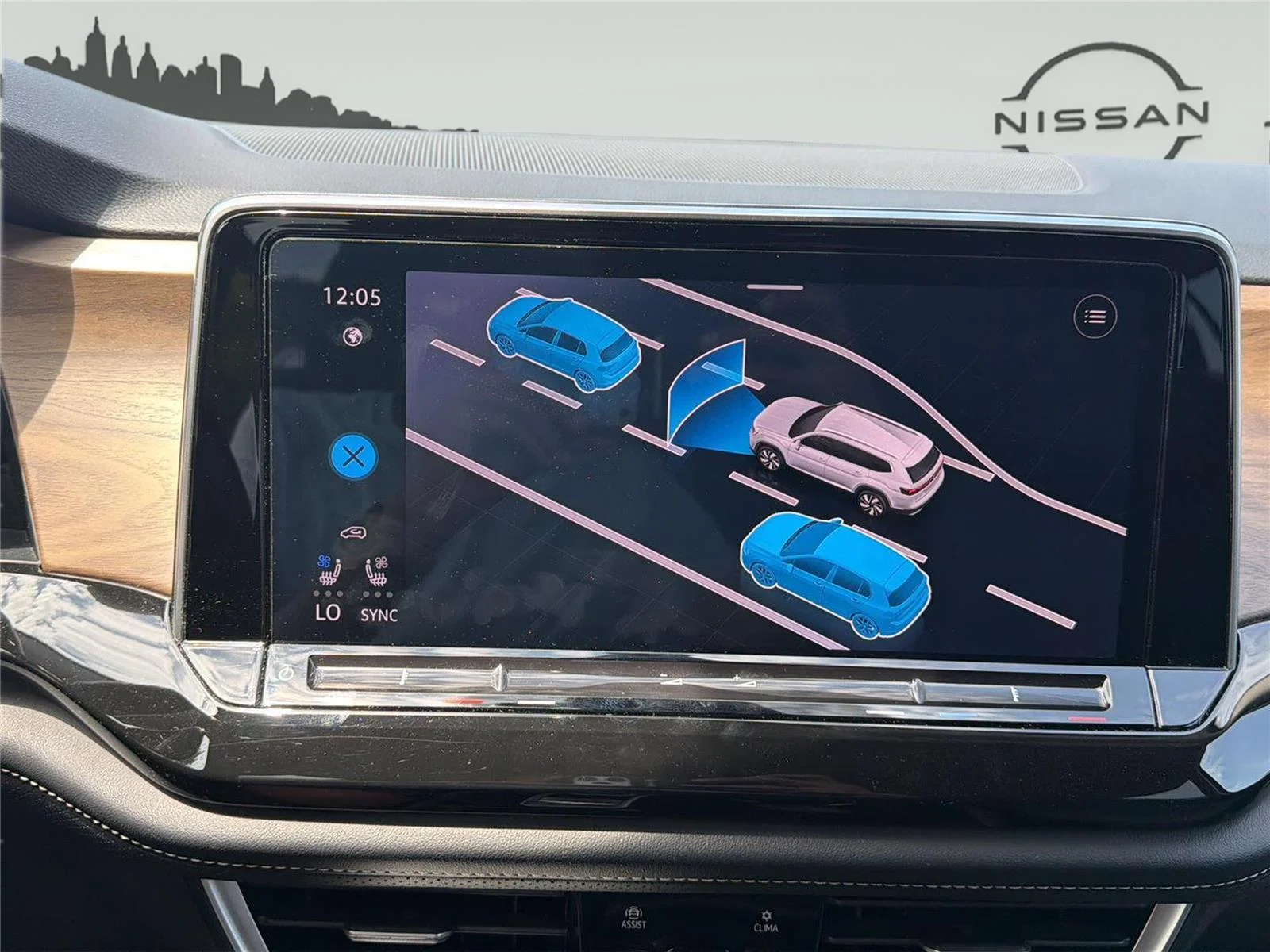2025 Volkswagen Atlas SE w/Tech - Photo 16