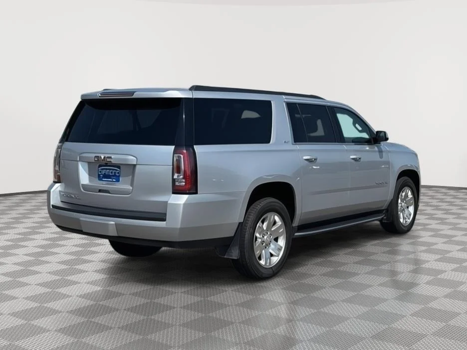 Used 2019 QUICKSILVER METALLIC GMC SLT image 37