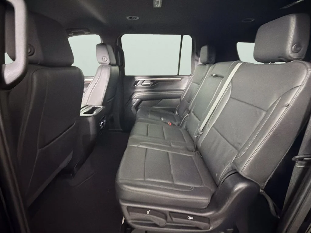 Used 2025 Black Chevrolet LT image 27