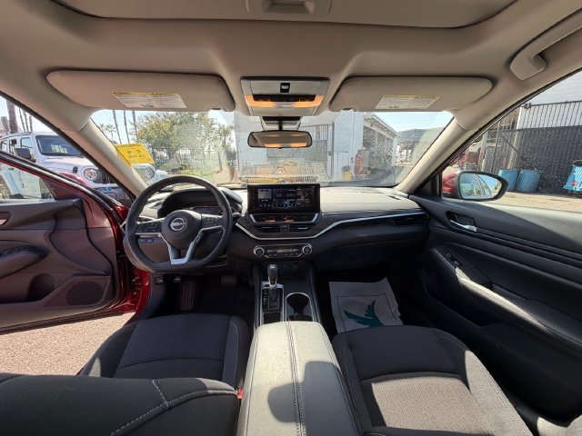 Used 2025 Red Nissan 2.5 SV image 35