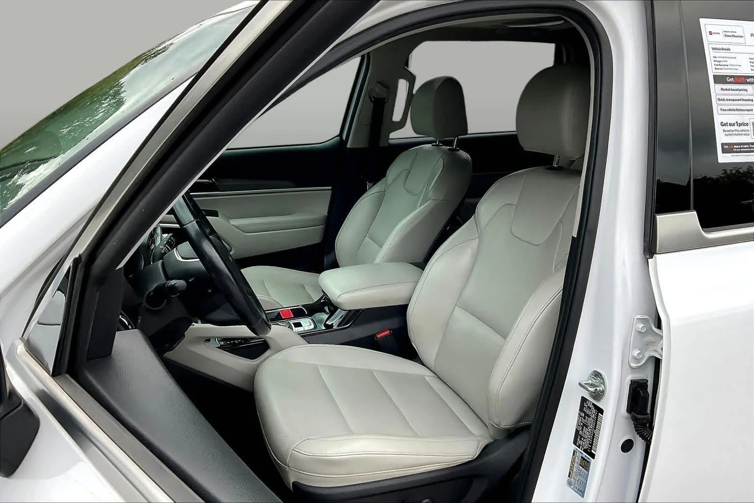 Used 2022 Glacial White Pearl Kia S image 8