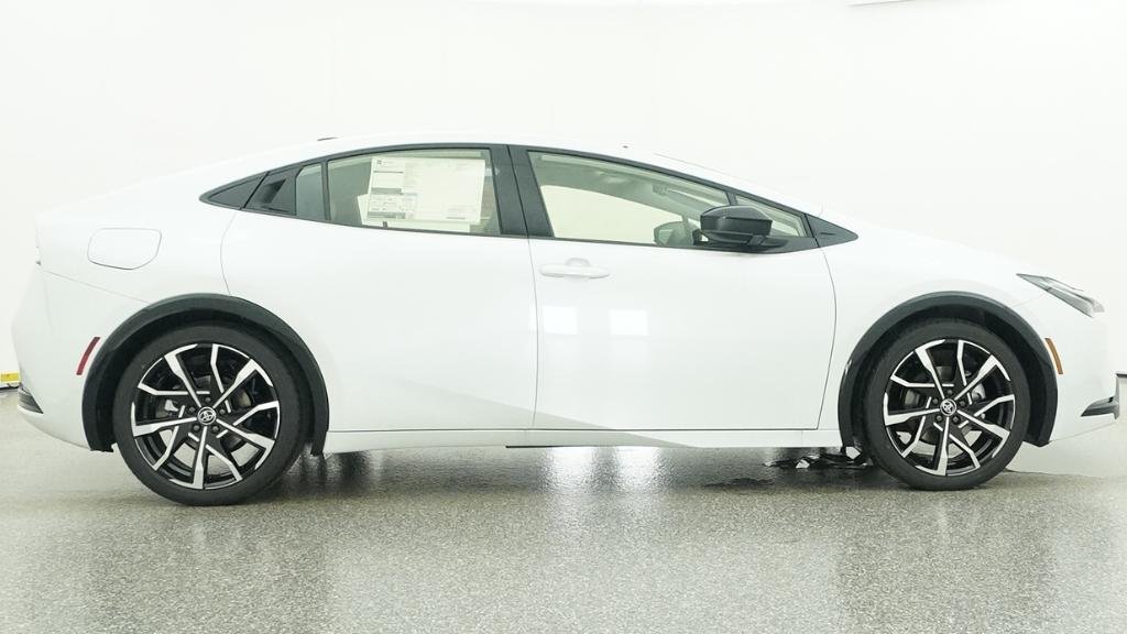 New 2026 Wind Chill Pearl Toyota XSE image 18