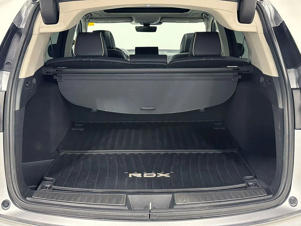 Used 2020  Acura Advance Package image 5