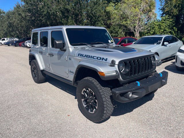 Used 2024 Silver Zynith Clearcoat Jeep Rubicon X image 1