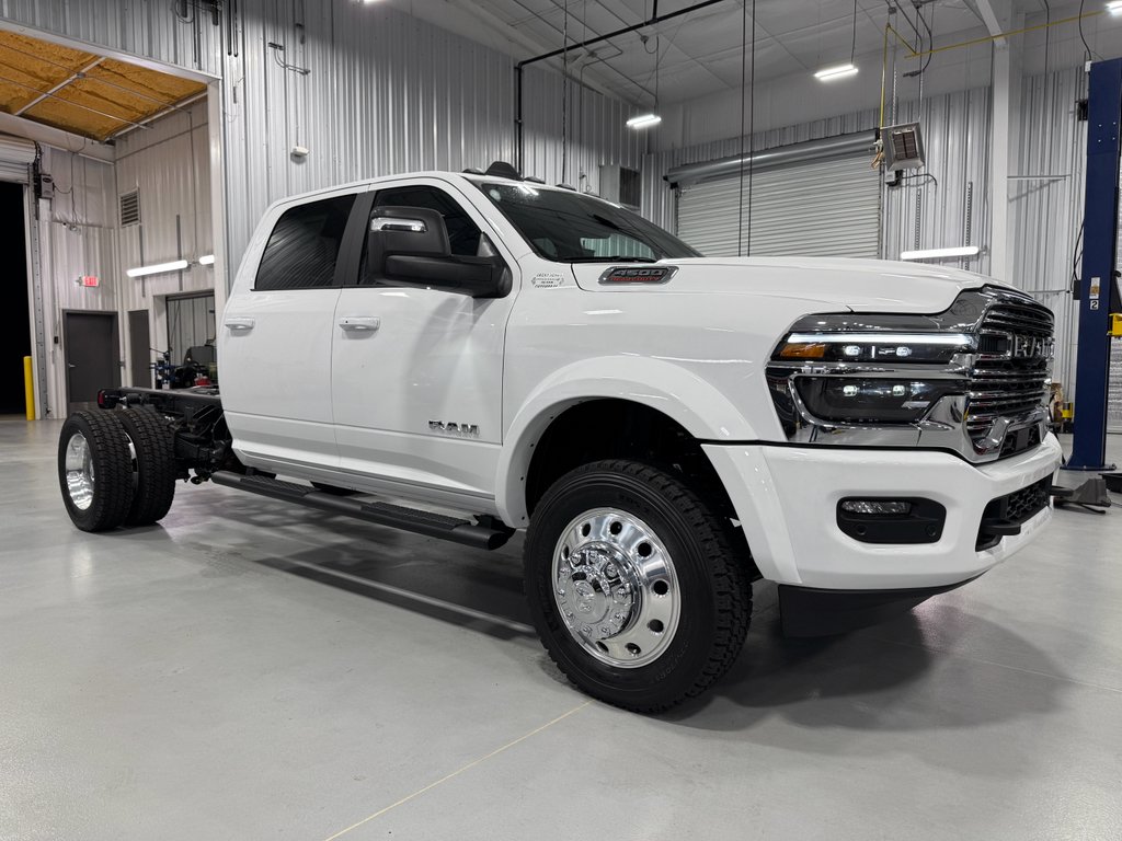 New 2025 Bright White Clear-Coat Exterior Paint RAM Big Horn image 13