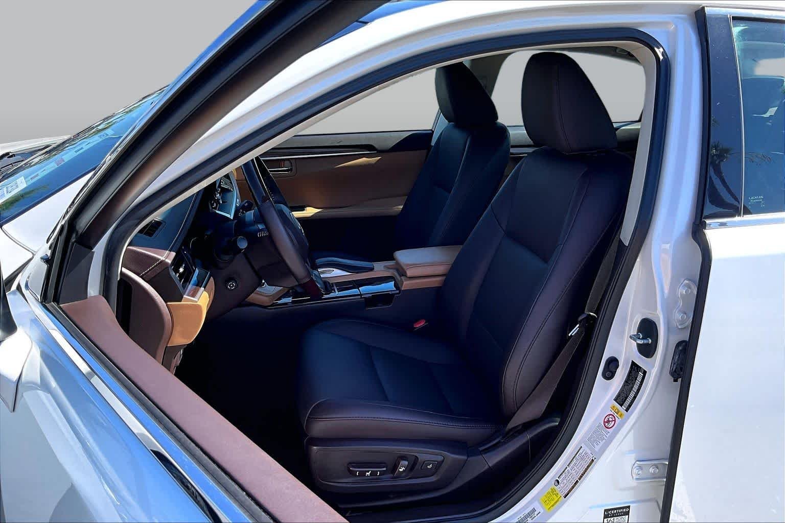 Pre-Owned 2018 Lexus ES 350