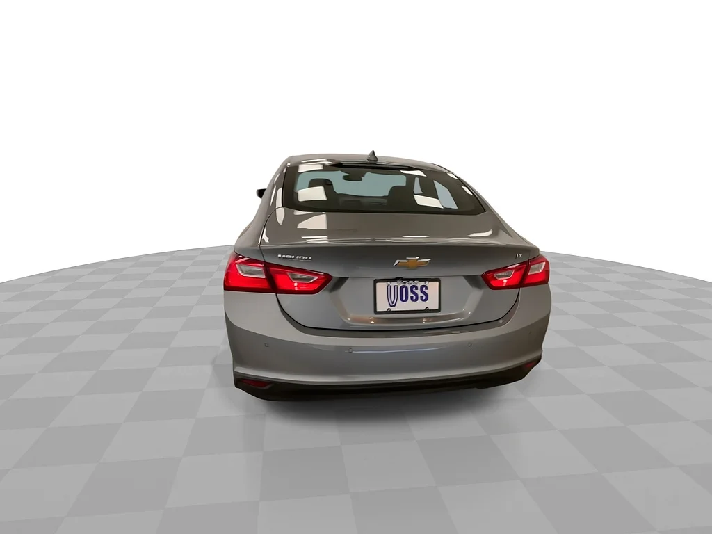 Used 2024 GRAY Chevrolet LT image 8