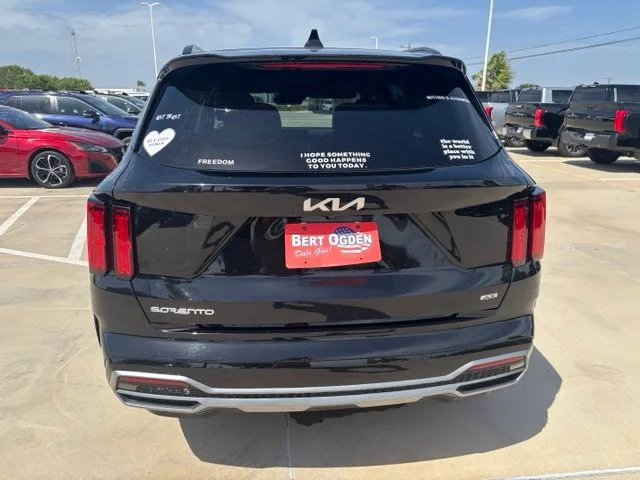 Used 2023 Black Kia SX image 5