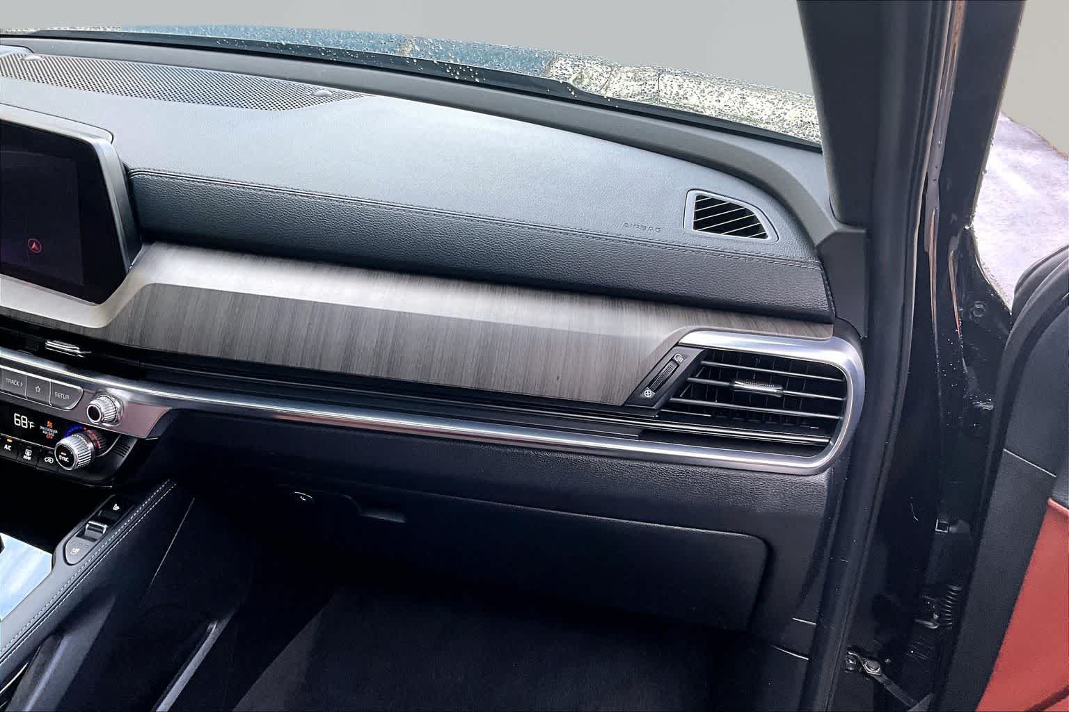 Used 2024 Ebony Black Kia SX Prestige image 19