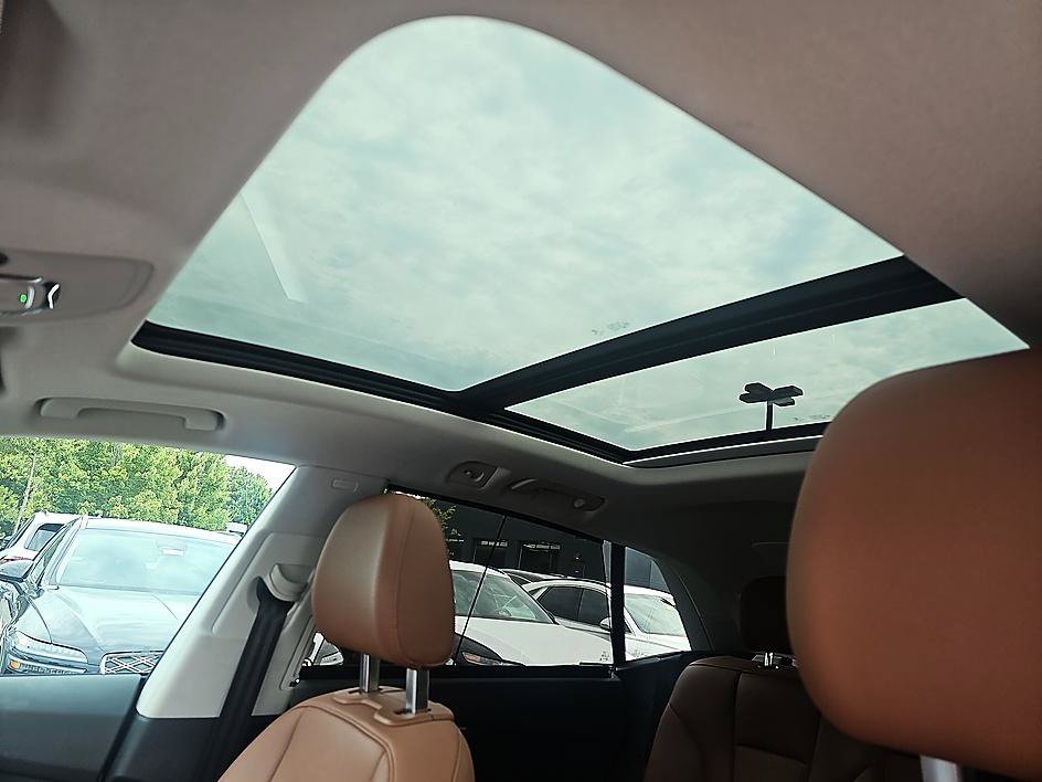 Used 2019 Glacier White Audi Prestige image 24