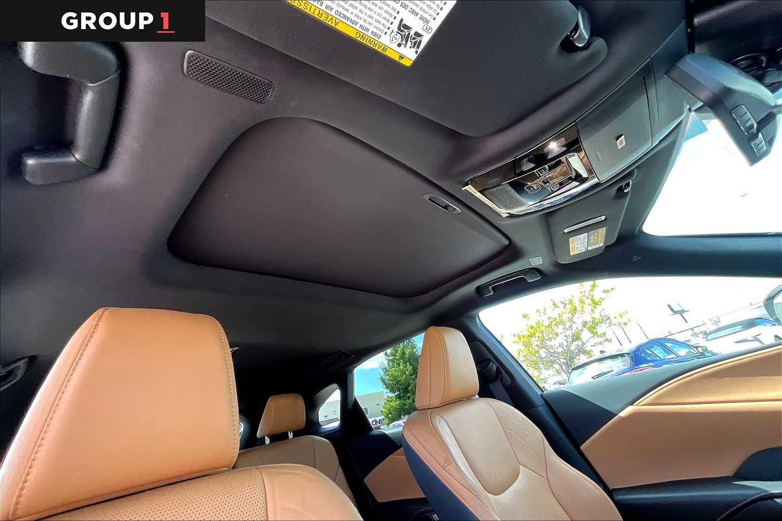 Used 2025 Eminent White Pearl Lexus Premium Plus image 11