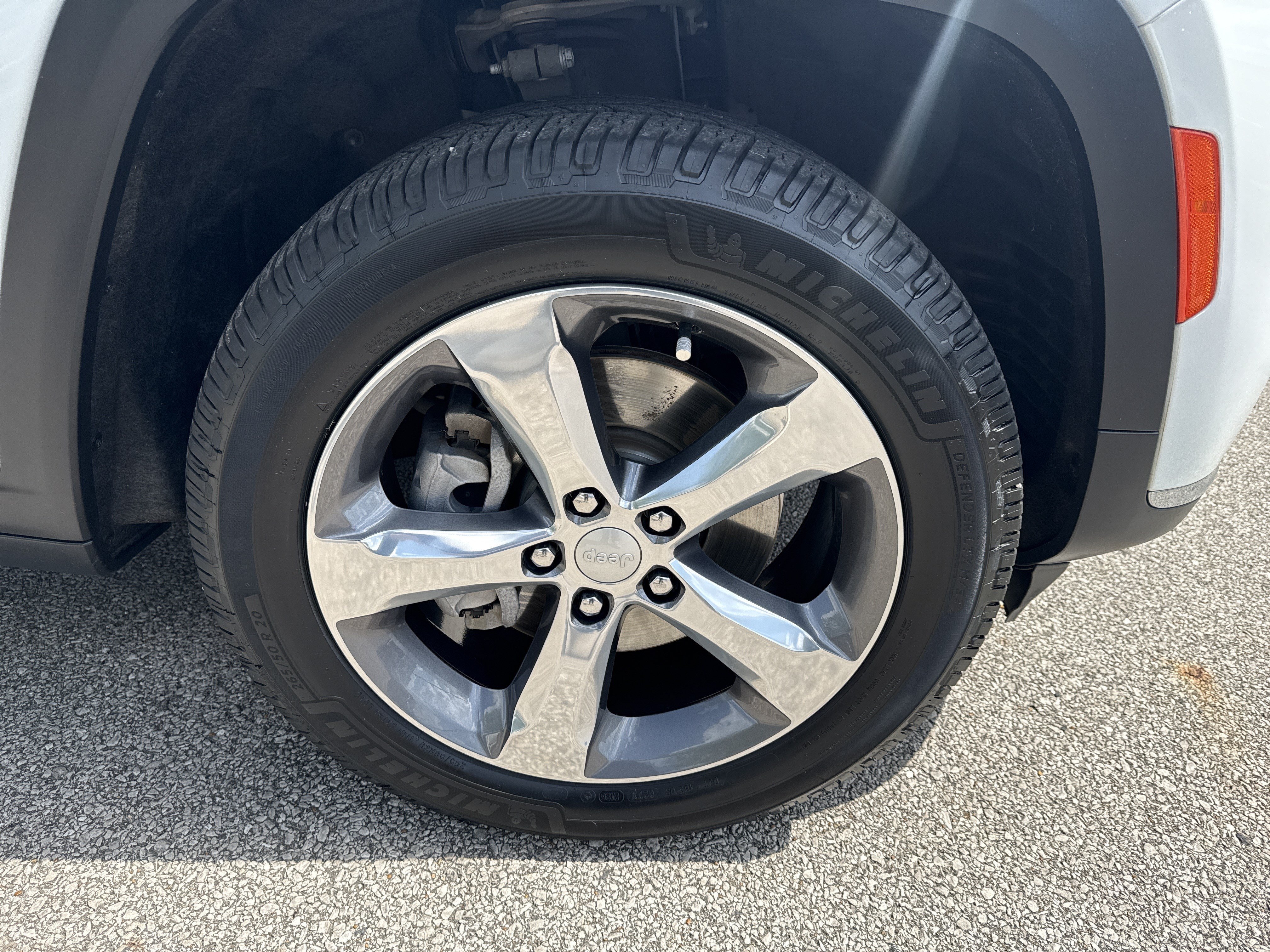 Used 2021 Bright White Clearcoat Jeep Limited image 13
