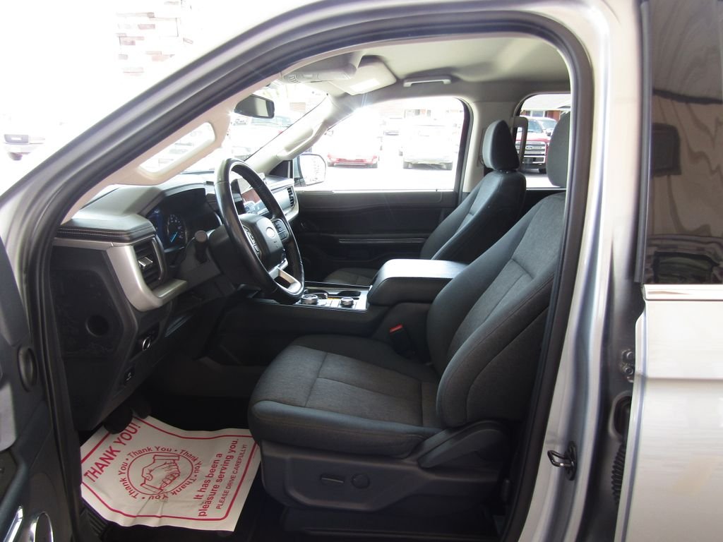 Used 2024 Silver Ford XLT image 23