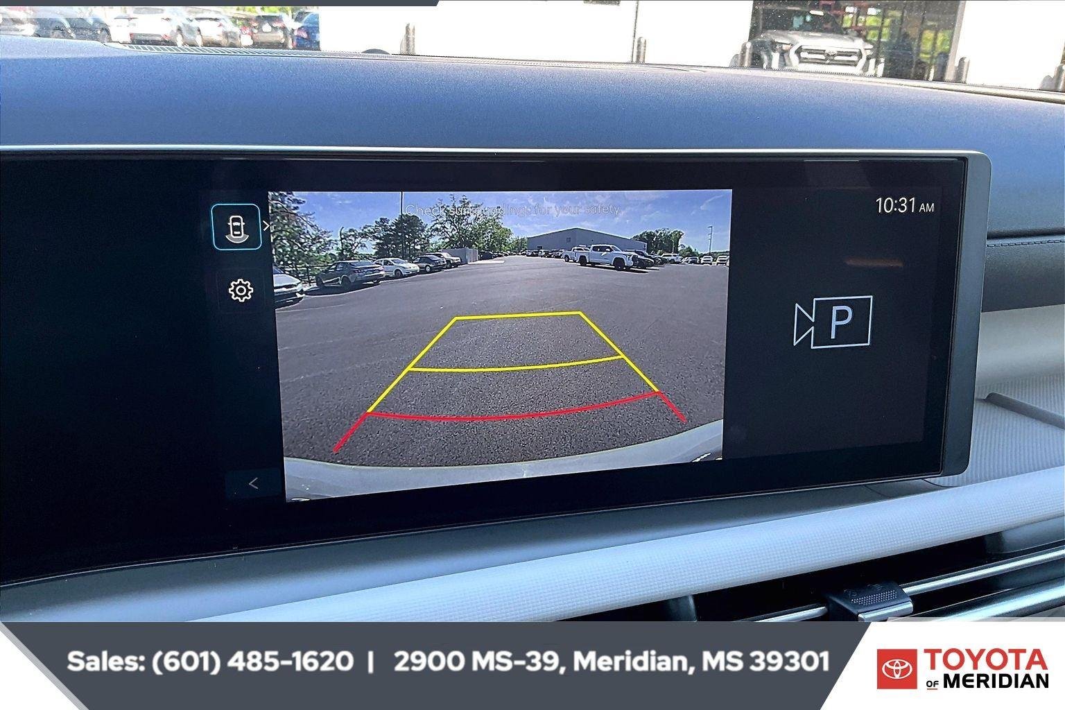 Used 2025 Hampton Gray Hyundai SEL image 15