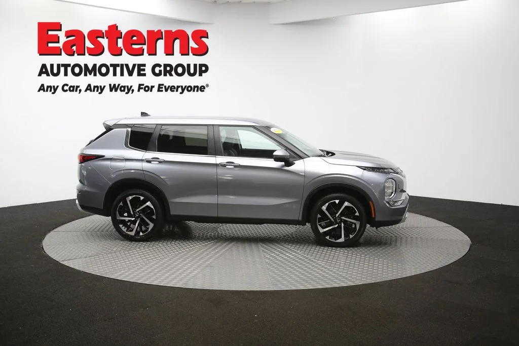 Used 2024 Gray Mitsubishi SE image 45
