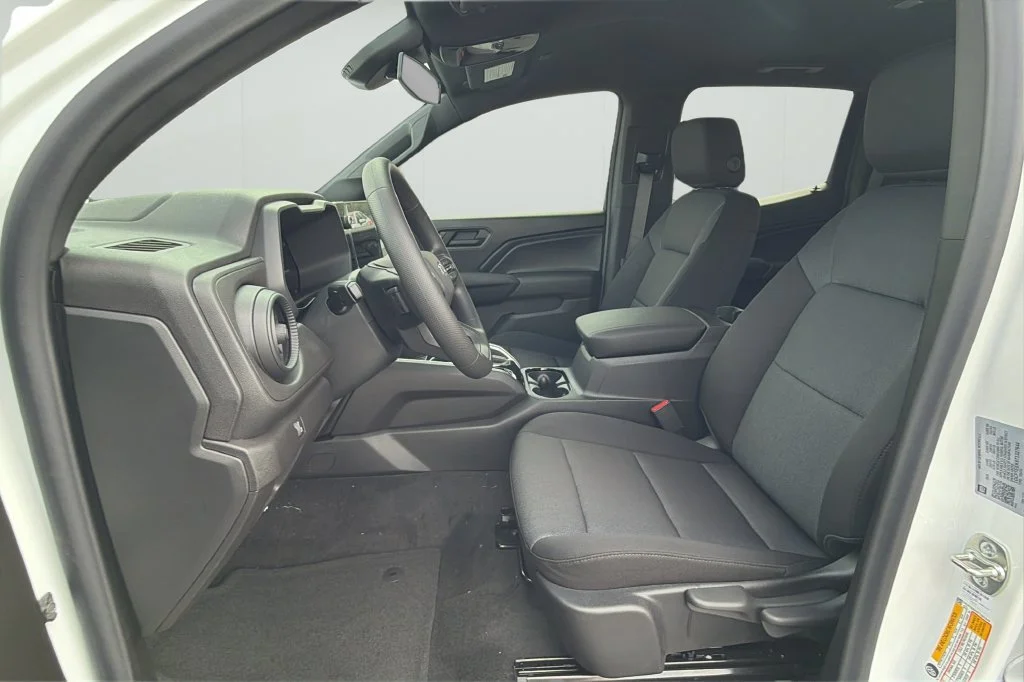 New 2026 Summit White Chevrolet Trail Boss image 18