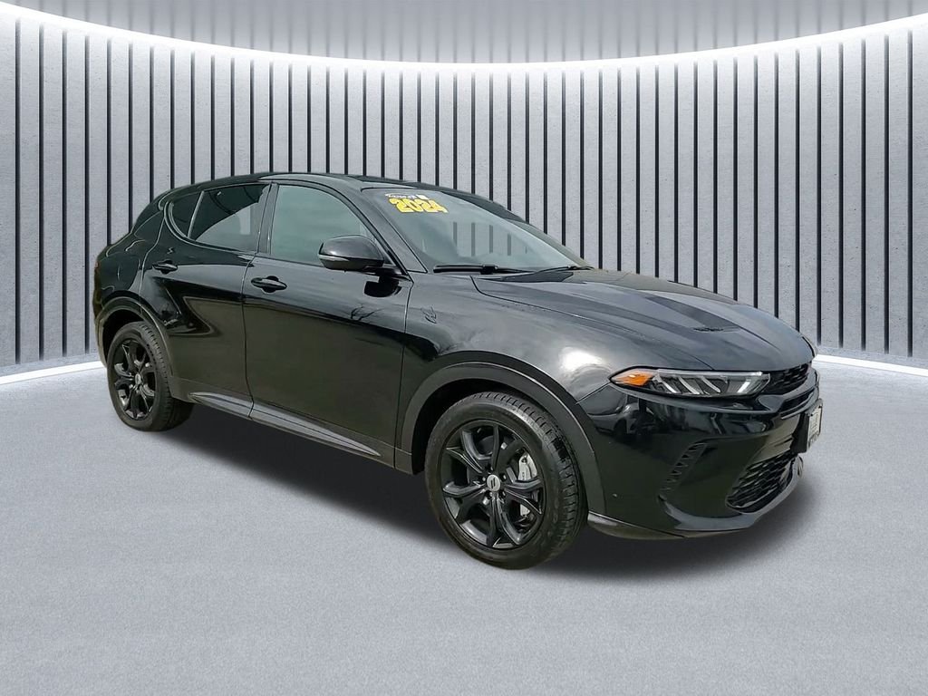 Used 2024 Dodge Hornet R/T Plus with VIN ZACPDFDW1R3A09387 for sale in Schaumburg, IL