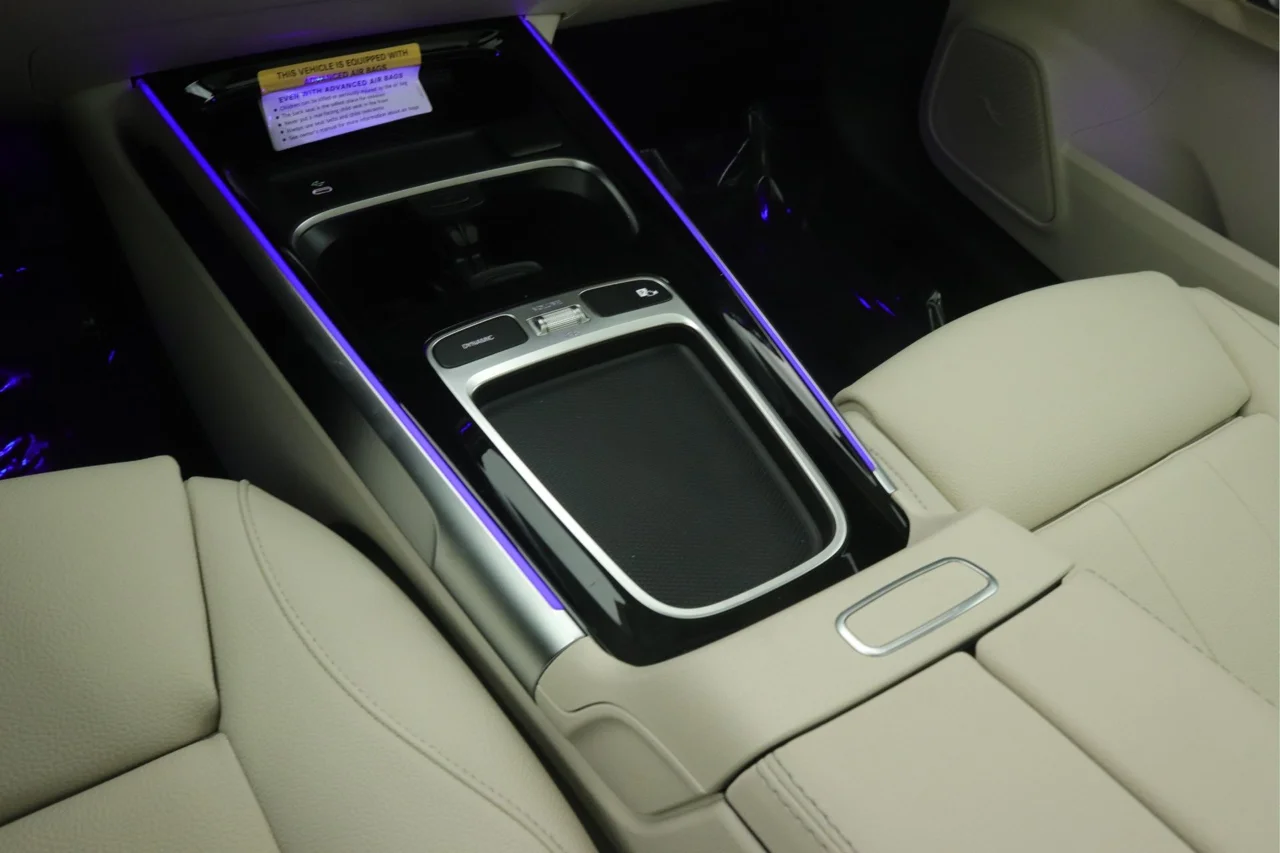 New 2026 Polar White Mercedes-Benz GLB 250 image 6