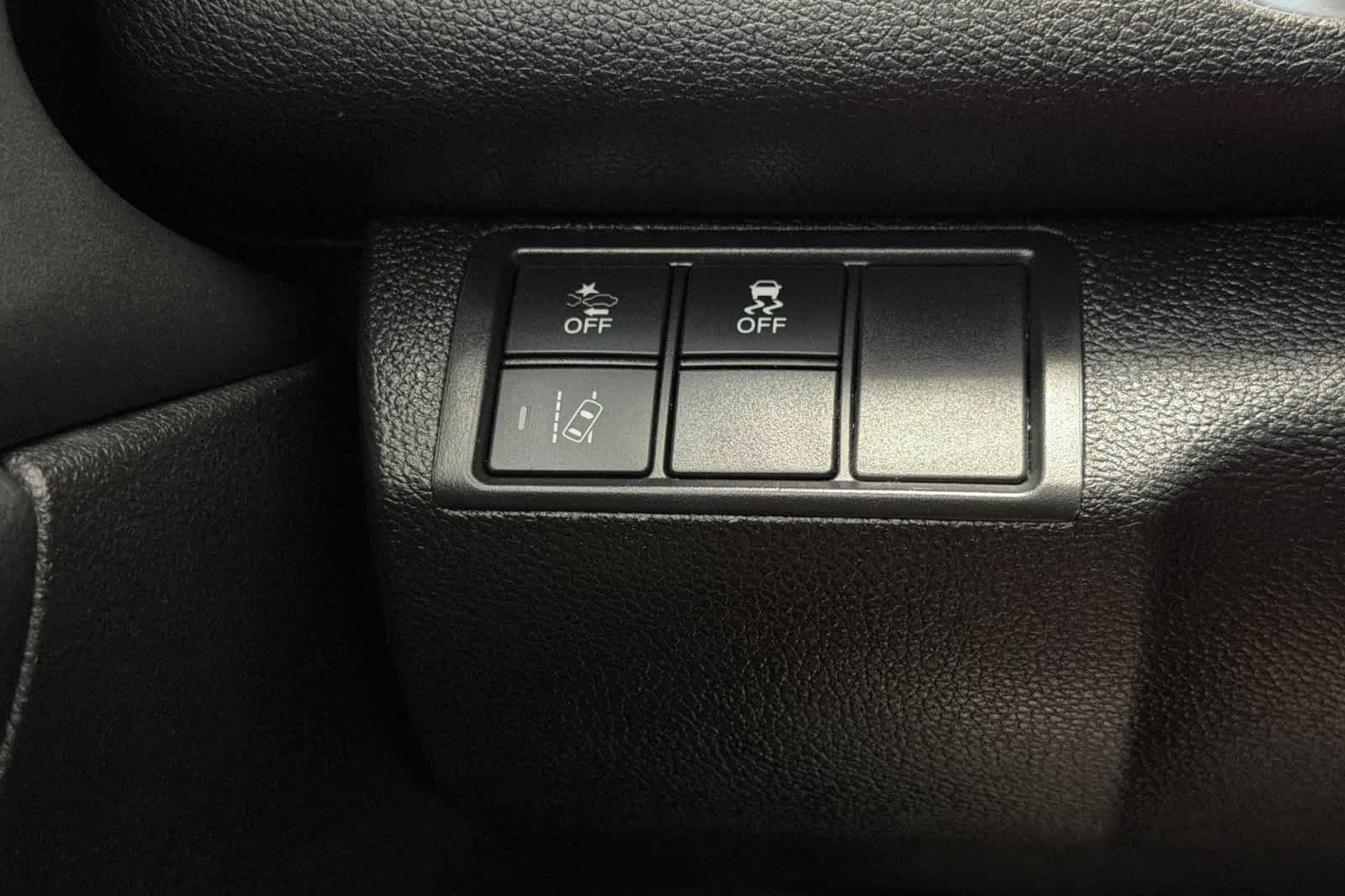 Used 2017  Honda Touring image 29