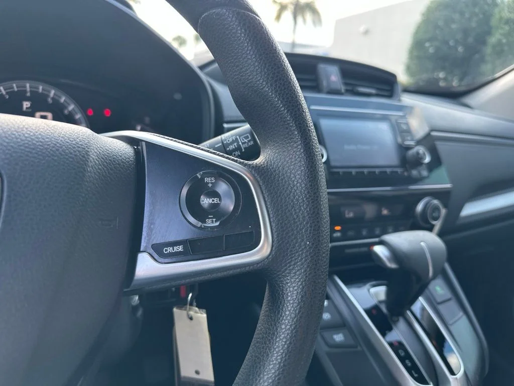 Certified Used 2019 Lunar Silver Metallic Honda LX image 28
