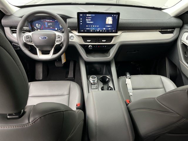 Used 2026 Agate Black Metallic Ford Active with 100A Pkg image 4