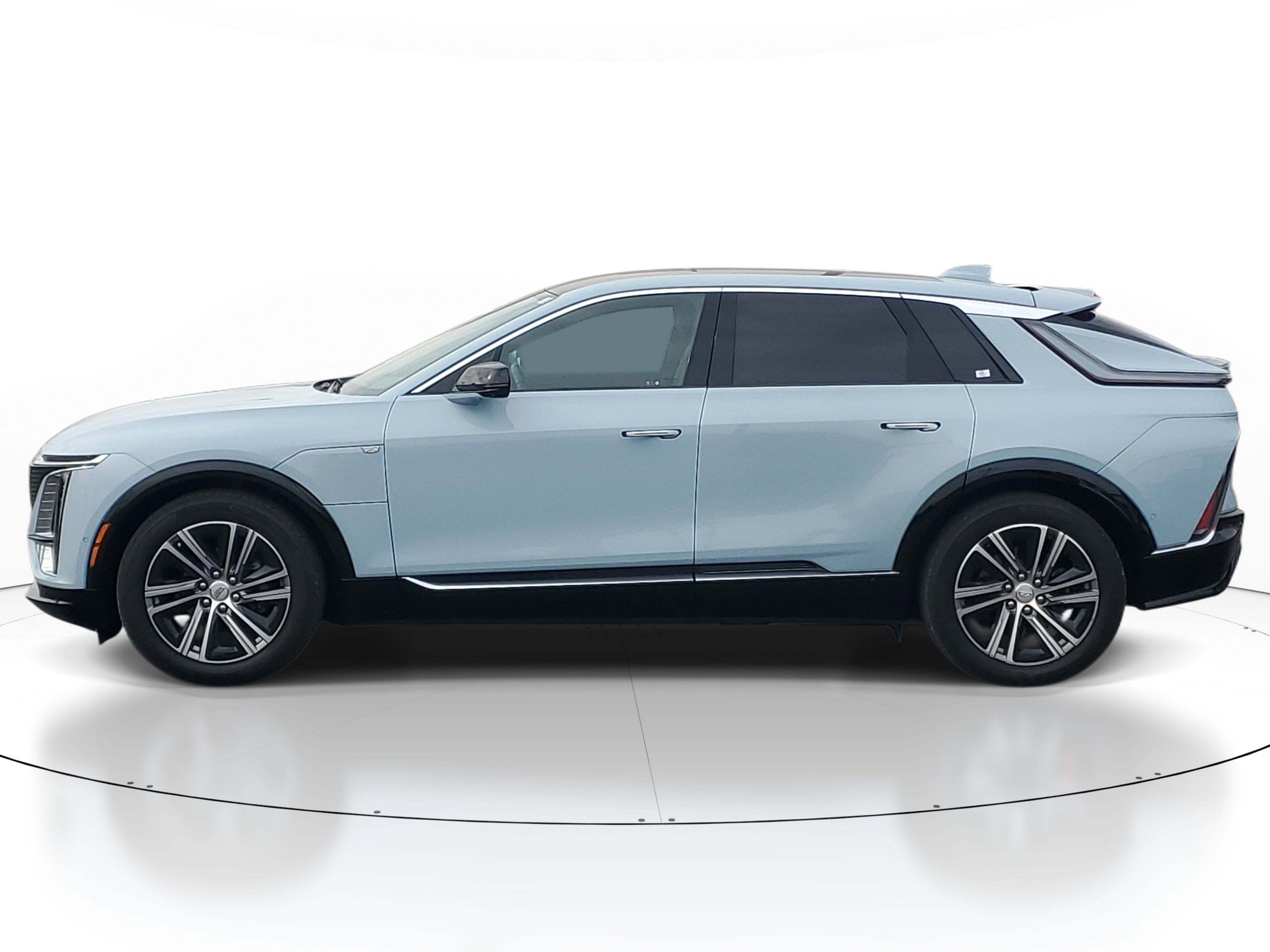 Used 2024 Nimbus Metallic Cadillac Luxury image 3