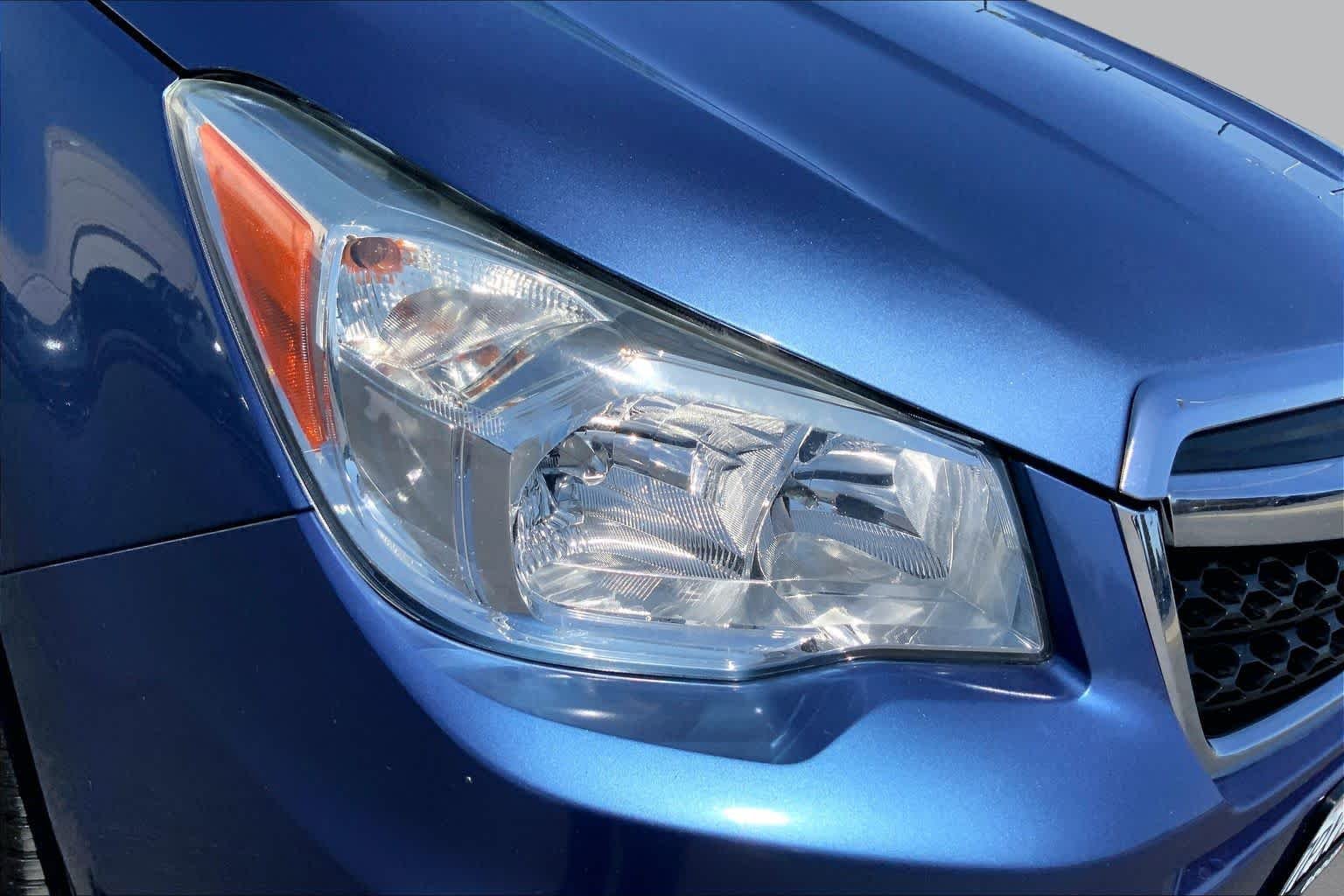 Used 2016 Quartz Blue Pearl Subaru 2.5i Premium image 27