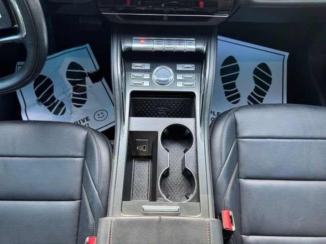 Used 2024 Blue Lincoln Premiere image 28