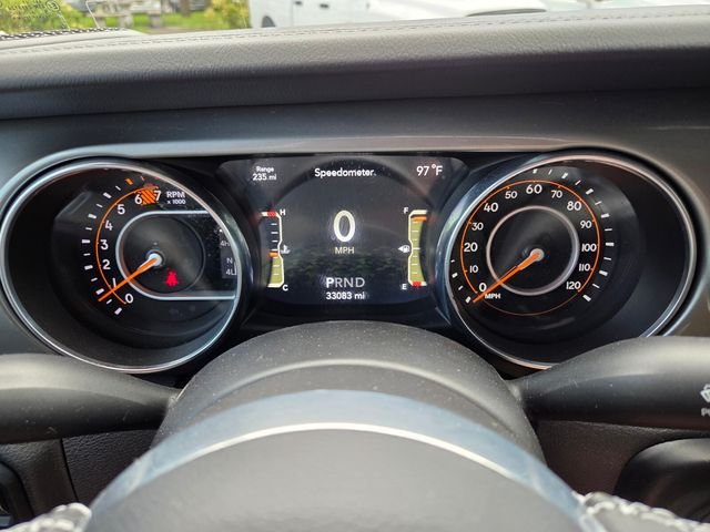 Used 2022 Silver Jeep Unlimited Sahara image 25