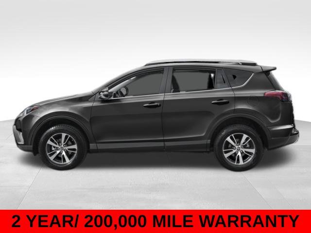 Used 2018 Gray Toyota XLE image 6