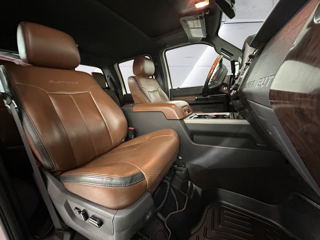 Used 2016 White Ford Platinum image 14