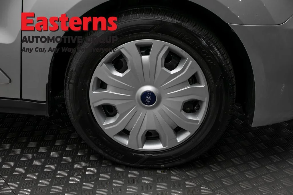 Used 2022 Silver Ford XLT image 29