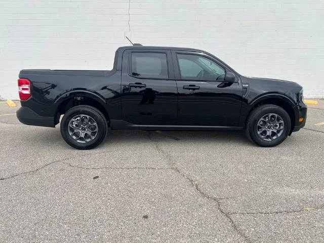 New 2026 Shadow Black Ford XLT image 37