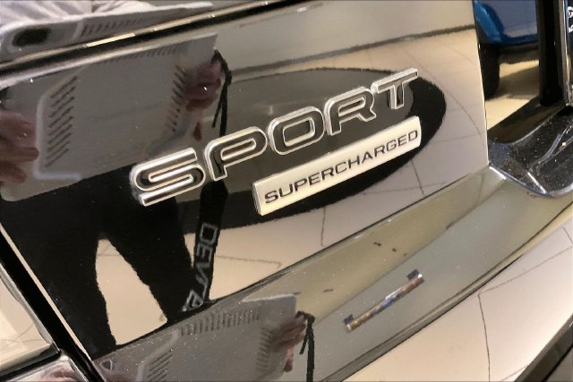 Used 2019 Black Land Rover Supercharged image 7