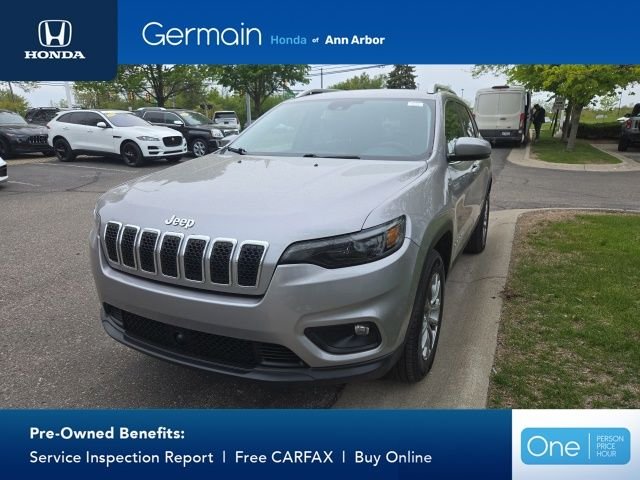 Used 2020 Billet Silver Metallic Jeep Latitude Plus image 28