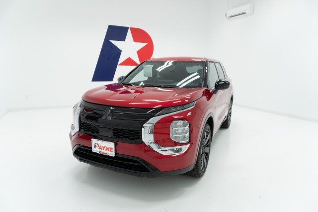 New 2026 Red Diamond Mitsubishi SE image 1
