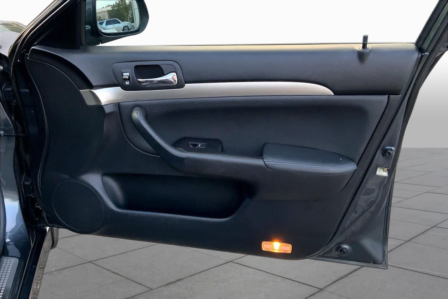Used 2008 Carbon Gray Pearl Acura  image 19